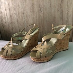 Guess Tan Wedge Sandel